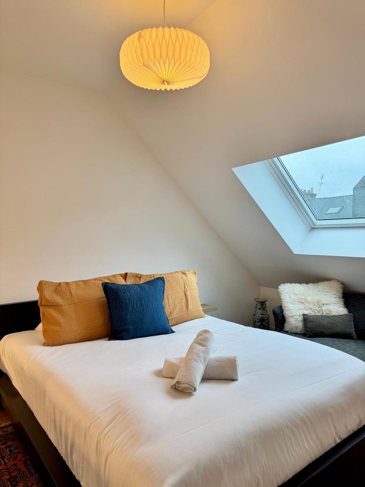 Hébergement de vacances La Maison D Ernest, Avec Jardin, A Deux Pas De La Gare Rennes