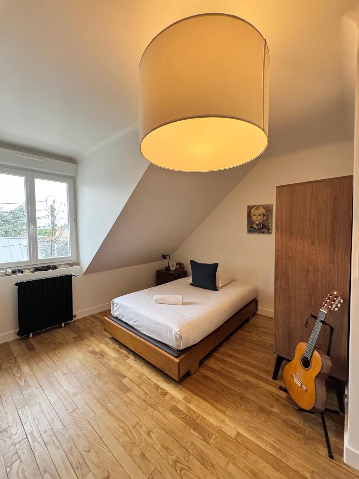 La Maison D Ernest, Avec Jardin, A Deux Pas De La Gare Hébergement de vacances *